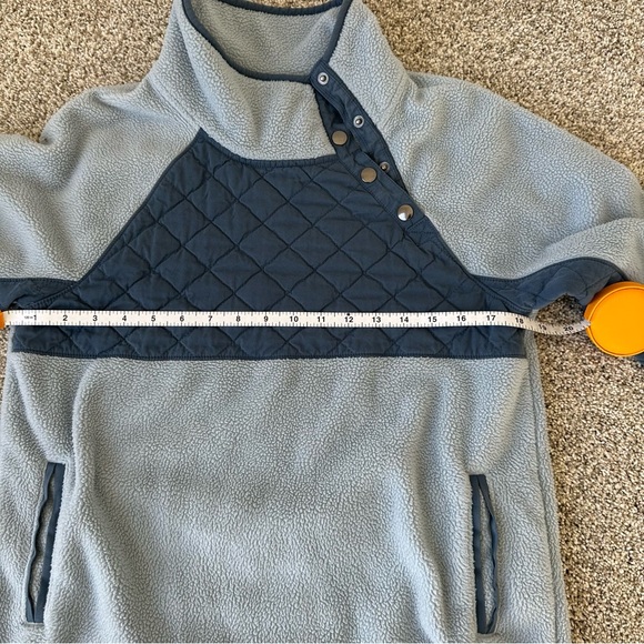 Abercrombie & Fitch Pullover - Blue Quilted Fleece Pullover Women Small - Picture 7 of 8